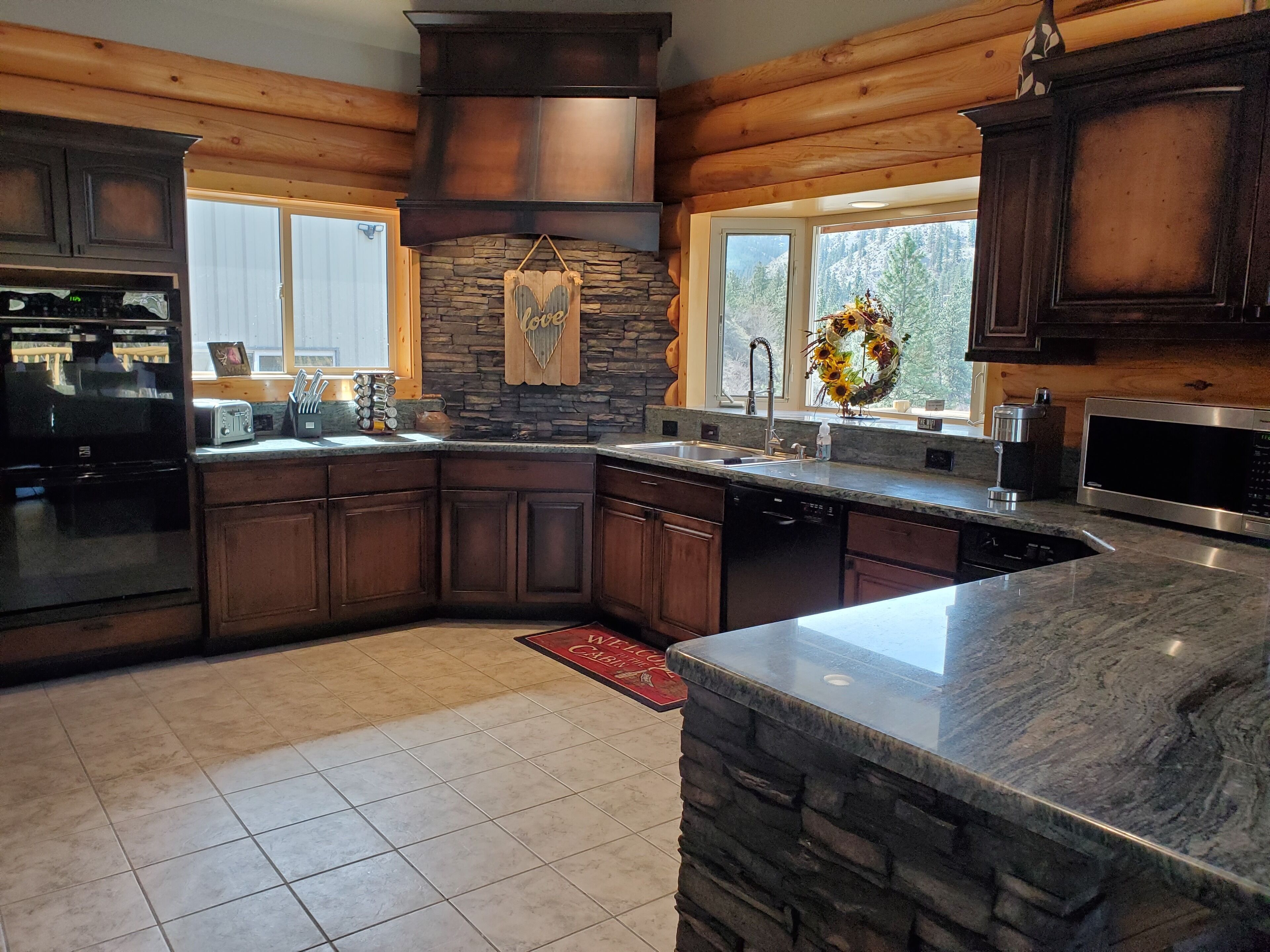 Private Majestic Log Cabin