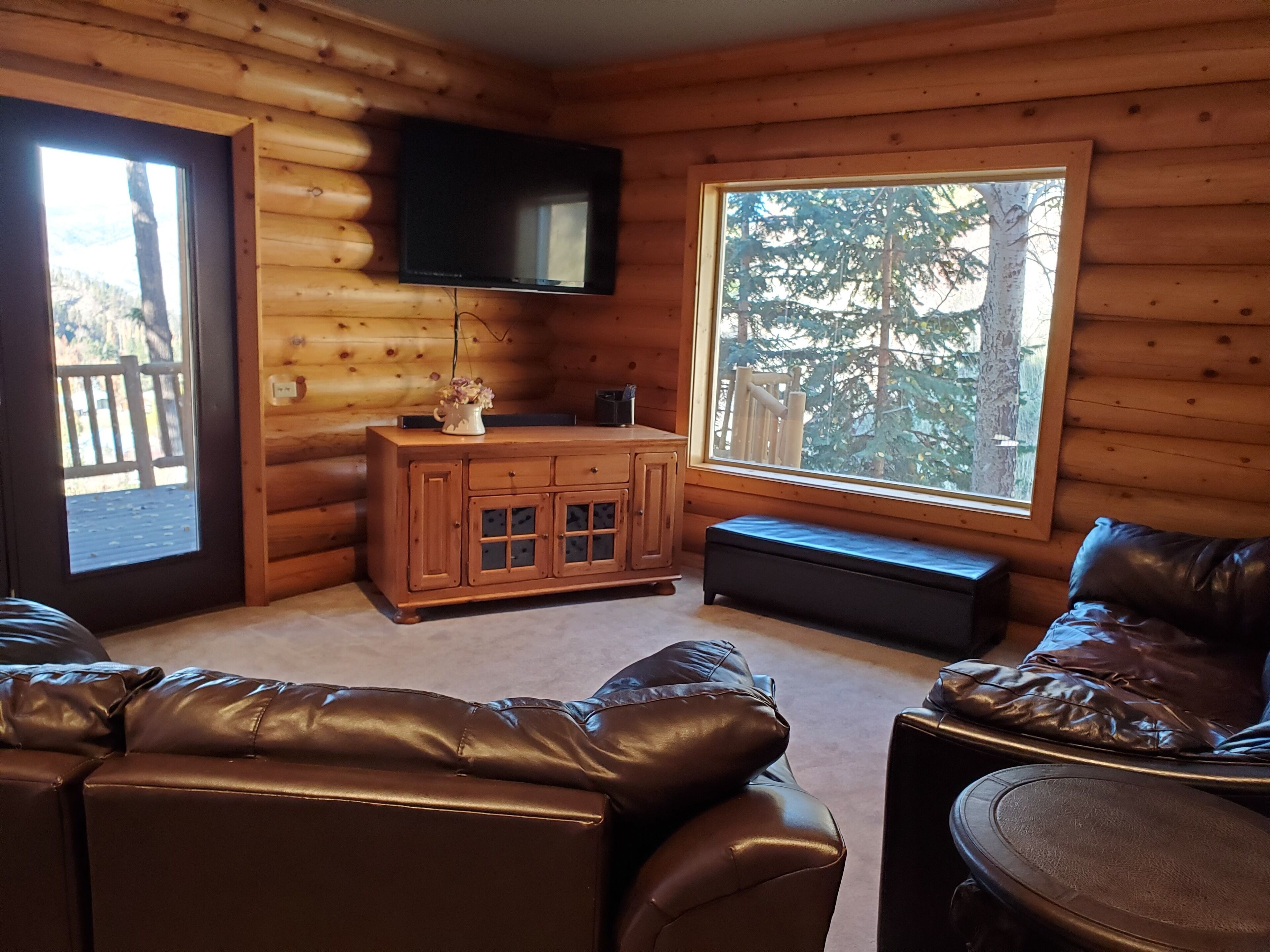 Private Majestic Log Cabin