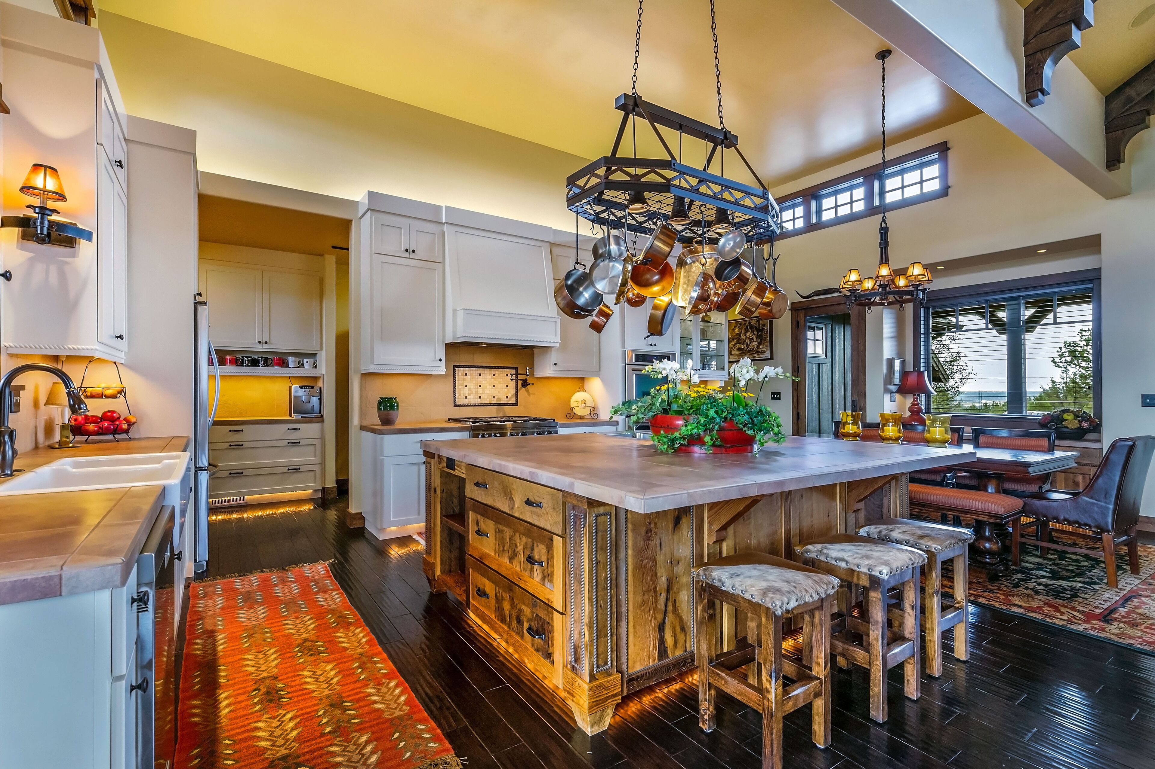 Gorgeous Architectural Home on Pitchfork T. Ranch w/ Organic Farm and Restaurant