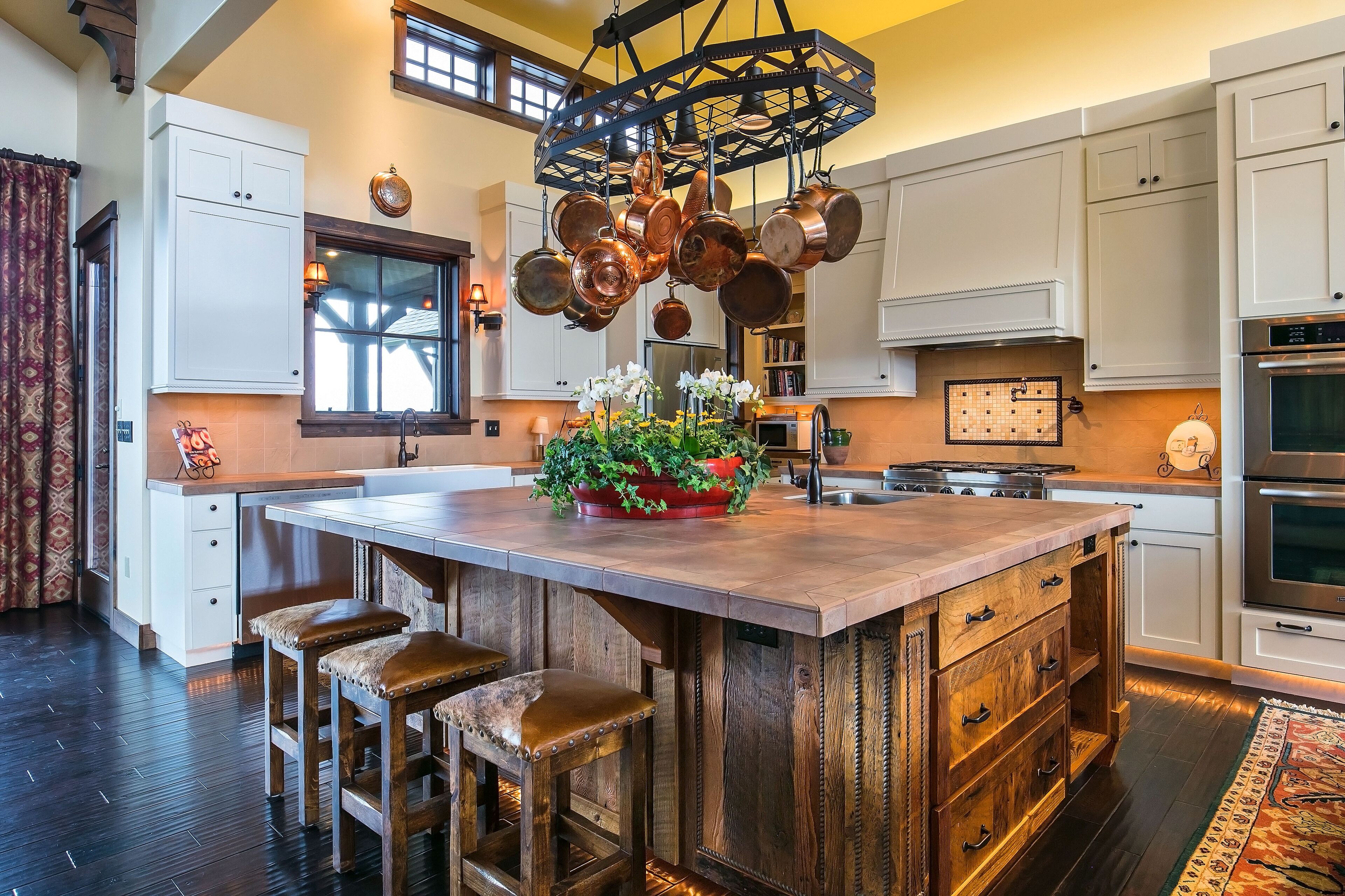 Gorgeous Architectural Home on Pitchfork T. Ranch w/ Organic Farm and Restaurant