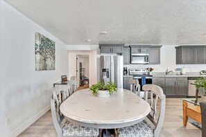 Dining - Beautiful Basement Space w/Waffles & Pets Welcome! (Vineyard)