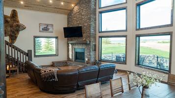 Smart TV, fireplace, table tennis, books