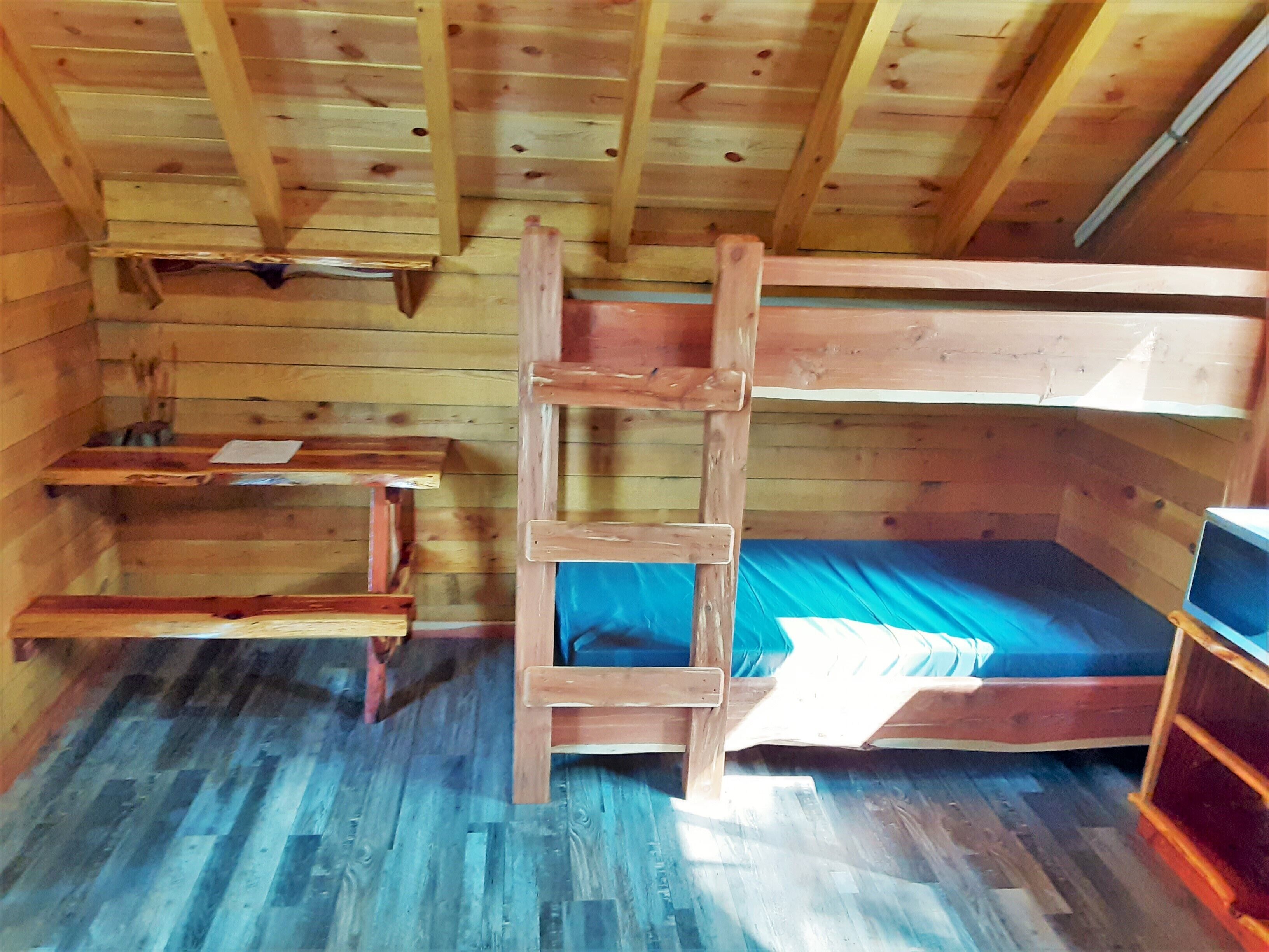 Oakdale Primitive cabin (1)@Spring Lake Ranch 