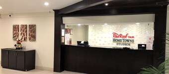 HomeTowne Studios by Red Roof Bordentown - McGuire AFB