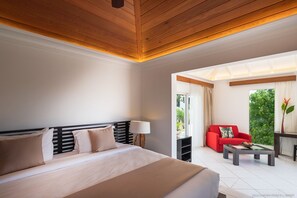 4 bedrooms, in-room safe, desk, iron/ironing board