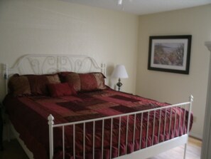 2 sovrum, strykjärn/strykbräda, wi-fi och sängkläder