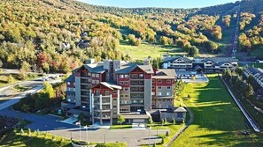 Situated in a scenic location, this hotel offers a tranquil environment surrounded by lush greenery and hills.