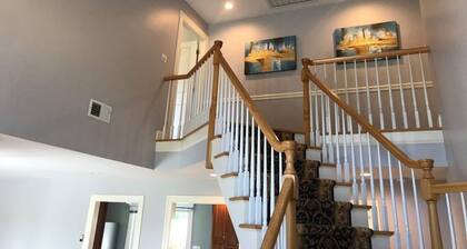 Hudson Valley Massive Dream House