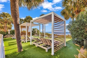 On the beach - Oceanfront Studio | Pool, Oceanfront Fire Pit and more (Myrtle Beach)