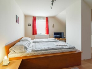 4 dormitoris, wifi gratuïta i roba de llit 