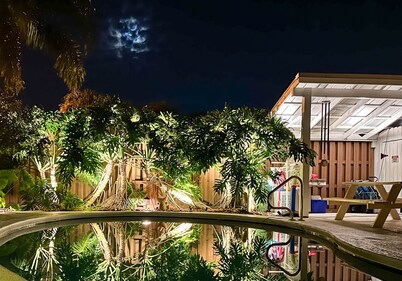 LunaSea Beach House - Family friendly, steps to beach, private pool & hot tub