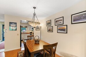 House | Private kitchen - Lodge Condo 28 (Stowe)
