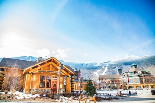 1230 Studio at The Lodge at Spruce Peak