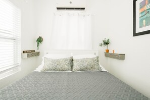 2 slaapkamers, reisbedje, wifi, beddengoed