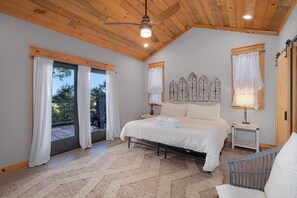4 bedrooms, WiFi, bed sheets