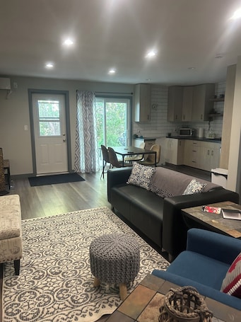 Smart TV, fireplace. Ski, golf, hike or bike right outside your door if you like!