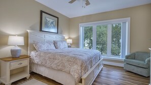 2 slaapkamers, een strijkplank/strijkijzer, gratis wifi