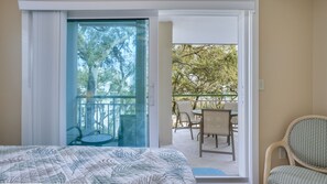 2 bedrooms, iron/ironing board, free WiFi