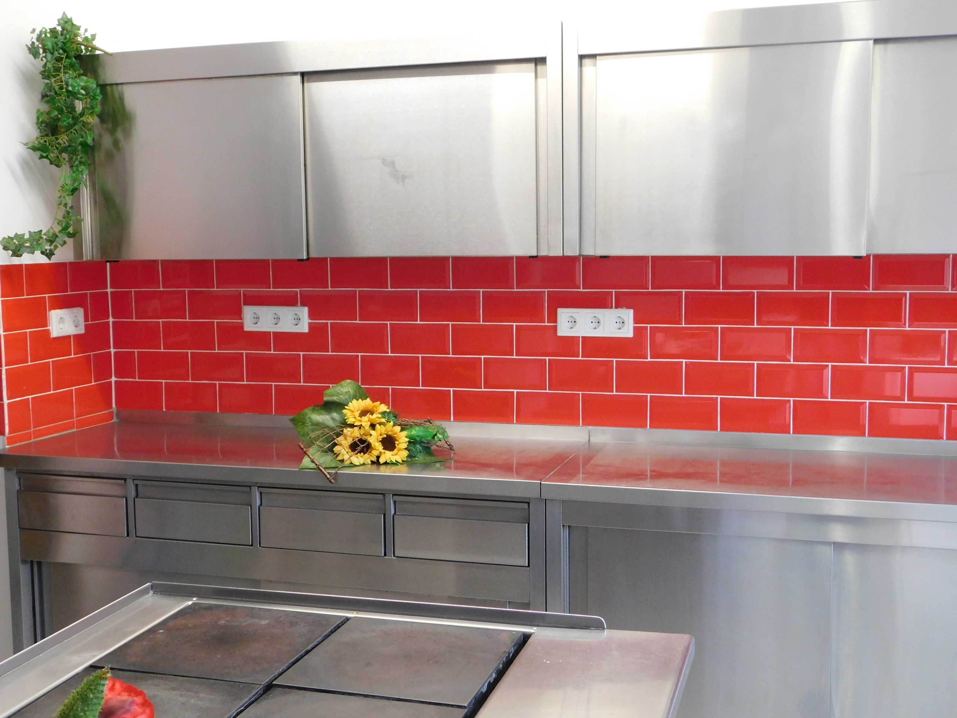 Fridge, microwave, oven