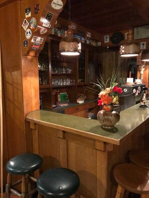Bar (on property) - Apartment Berleburg 1 - 4 persons - Guesthouse Astenblick also for small children (Winterberg)