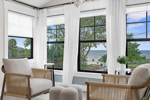 ⚓Bay Dreamin! Walk to the Beach, Pier, & Pine Ave! Heated Pool!⚓⛳🏖🌅