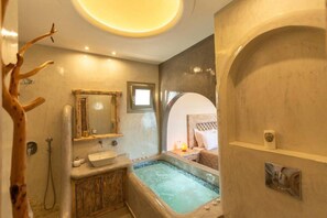 Bathtub