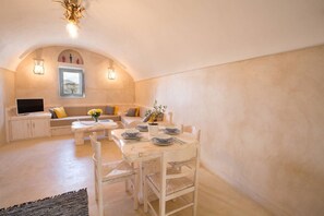 Living area - Love Nest villa in Akrotiri (Santorini,)