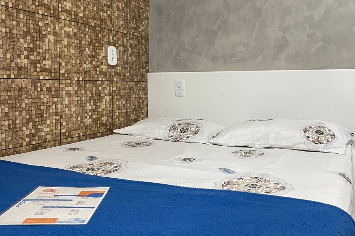 Hypo-allergenic bedding, minibar, desk, iron/ironing board