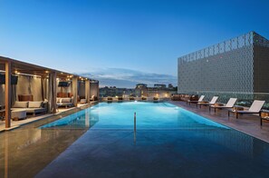 Outdoor pool, open 7:00 AM to 10:00 PM, cabanas (surcharge) - Thompson San Antonio - Riverwalk, by Hyatt (San Antonio)