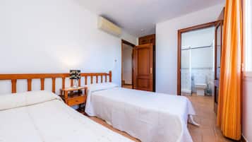 6 Schlafzimmer, Bügeleisen/Bügelbrett, kostenloses WLAN, Bettwäsche