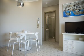 Dining - EXECUTIVE apartment with 2 bedrooms (Rimini)