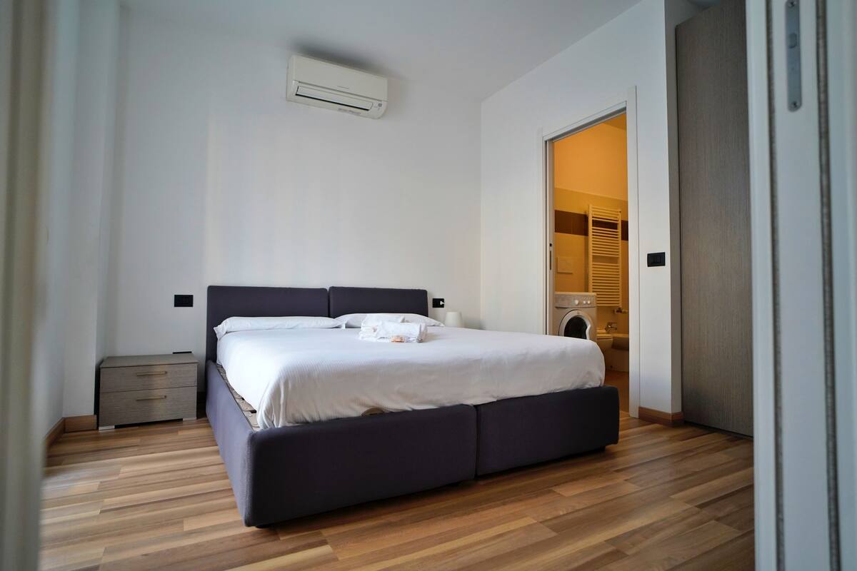 Individually decorated, individually furnished, free WiFi, bed sheets
