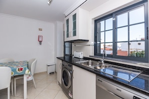 Fridge, microwave, oven, dishwasher