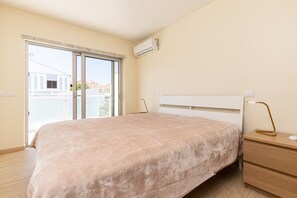 3 habitaciones, tabla de planchar con plancha y wifi gratis 