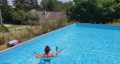 Idyllic setting with pool in Koppany Nature Park directly on the walking trails.