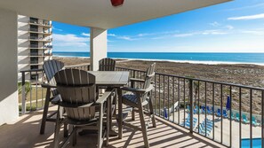 Outdoor dining - Balcony Bliss Over the Gulf Phoenix VI 6412 (Orange Beach)