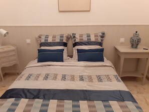 3 chambres, fer et planche à repasser, draps fournis