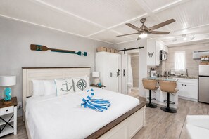 1 bedroom, desk, iron/ironing board, free WiFi