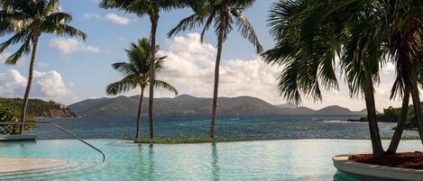 Outdoor pool, an infinity pool