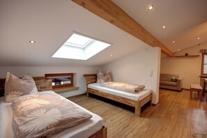 2 Schlafzimmer, Internetzugang, Bettwäsche