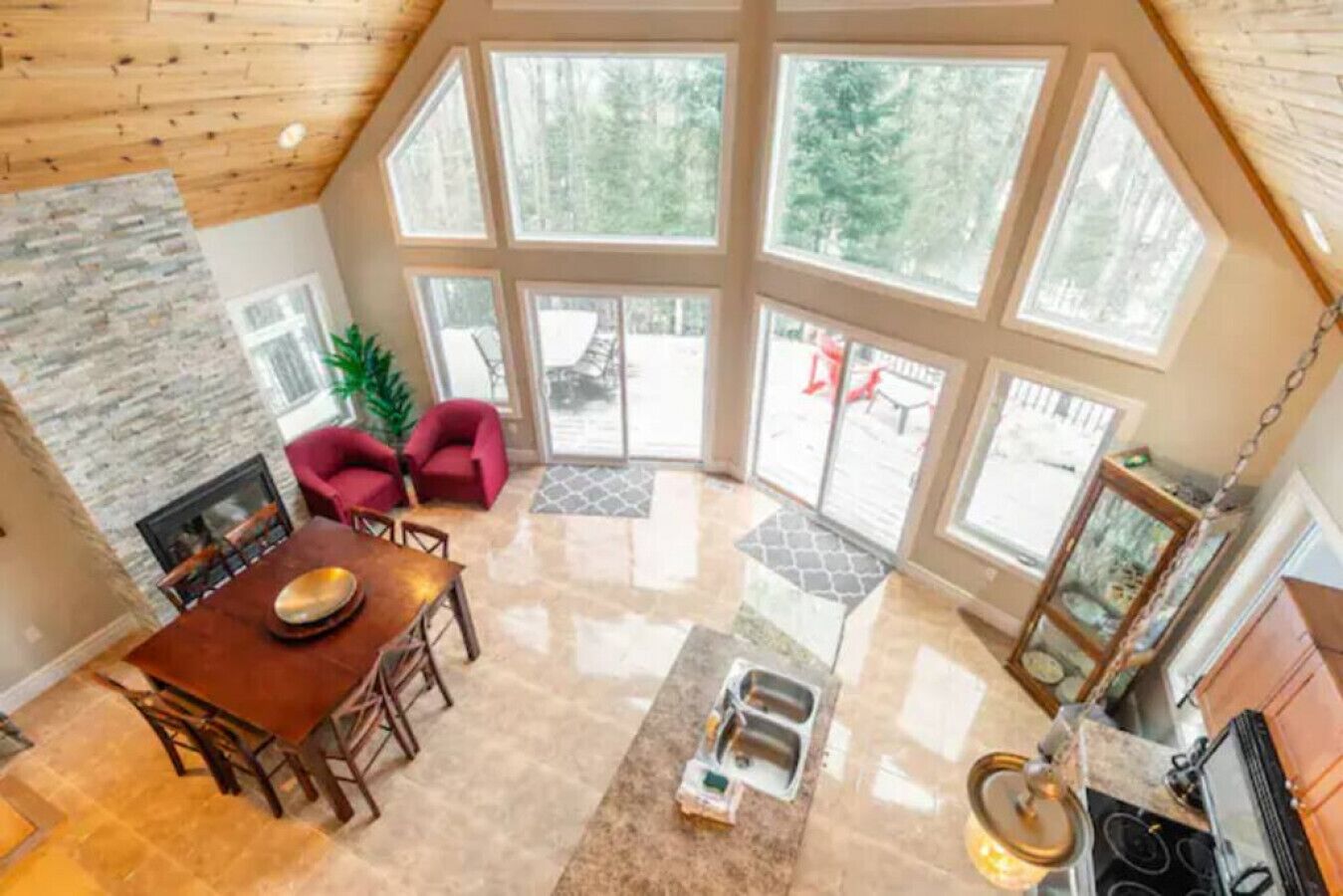 Ski Hill ★ Hot Tub ★ Barrel Sauna ★ BBQ ★ Private