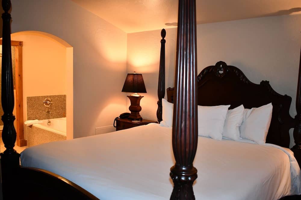 Adventure Hub~Backcountry Ski|Snowmobile|Scuba Diving Villa 3050-1