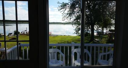 Have a restful vacation on Oneida Lake: full house, yard, and lakefront property