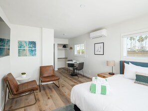 1 Schlafzimmer, Schreibtisch, Bügeleisen/Bügelbrett, kostenloses WLAN