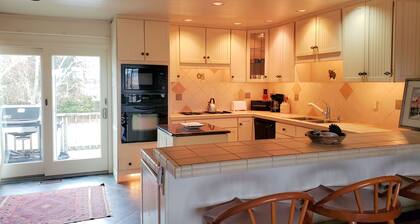 Assateague Lookout - Water Front townhome W/view. - Shared Pier, No Linens