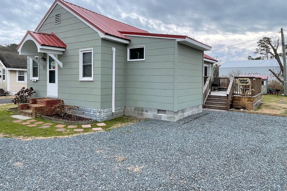 Cattail Cottage - Single Family Home - Close to Town