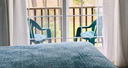 Sun Singer - 2BR townhome, Waterview shared pier,deck -Pet friendly NO LINENS