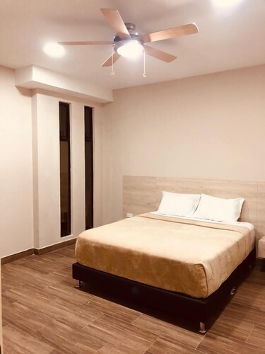 Beautiful New 3 Bedroom Apartment With A/C