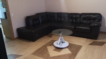 Smart TV, table tennis