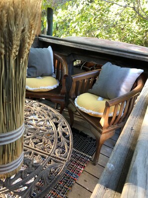 Property grounds - Farm Treehouse; GLAMPING IN THE WINE COUNTRY! 501c3 (Temecula)